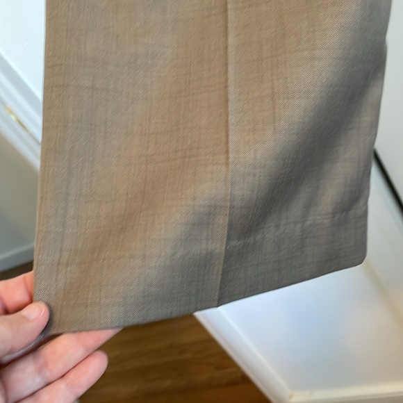 Men’s Axist tan dress pants. 40x30. Lightweight flat front pockets front/back - Picture 5 of 10